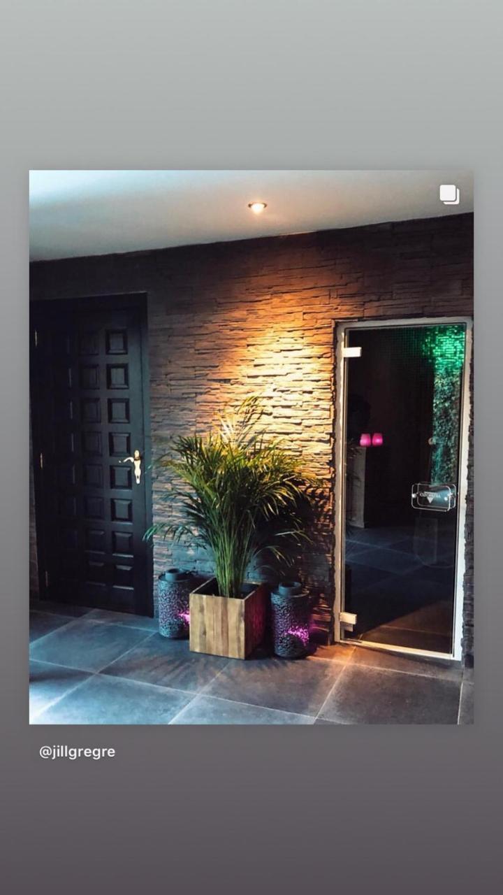 Maison Beau Panzió Zonhoven Kültér fotó